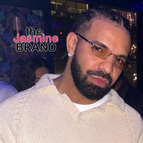 correia drake|Drake fan who tossed her 36G bra at the rapper during concert is。